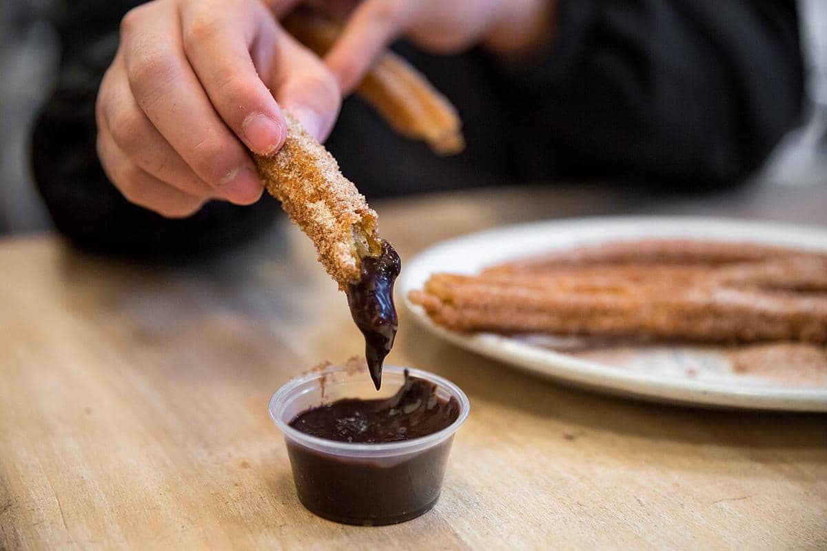 Apakah Bedanya Churros Meksiko dan Spanyol? 