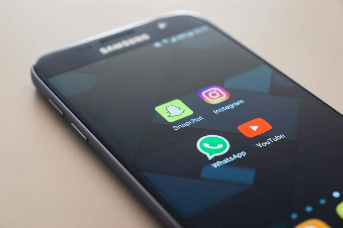 5 Alasan HP Samsung Lawas Terlihat Lebih Menarik Dibeli