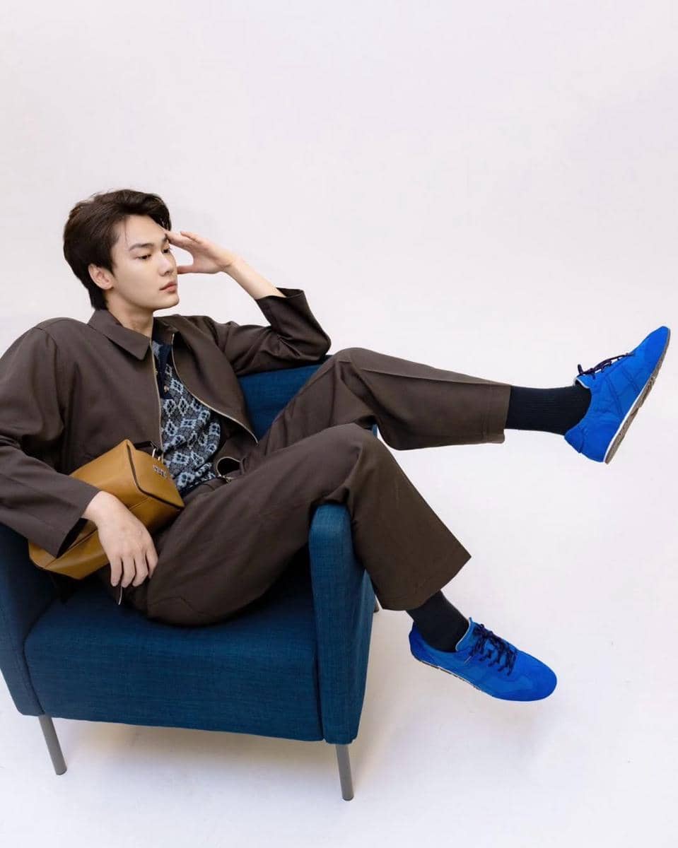 OOTD Sporty Sneakers ala Dew Jirawat