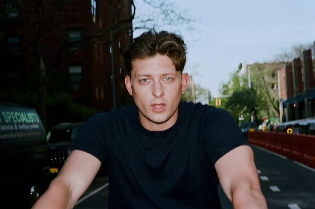 Tom Francis