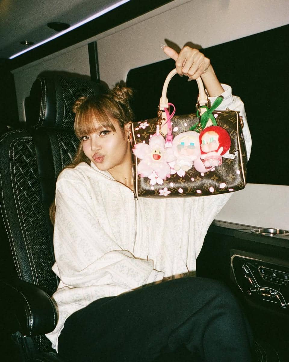 Lisa BLACKPINK