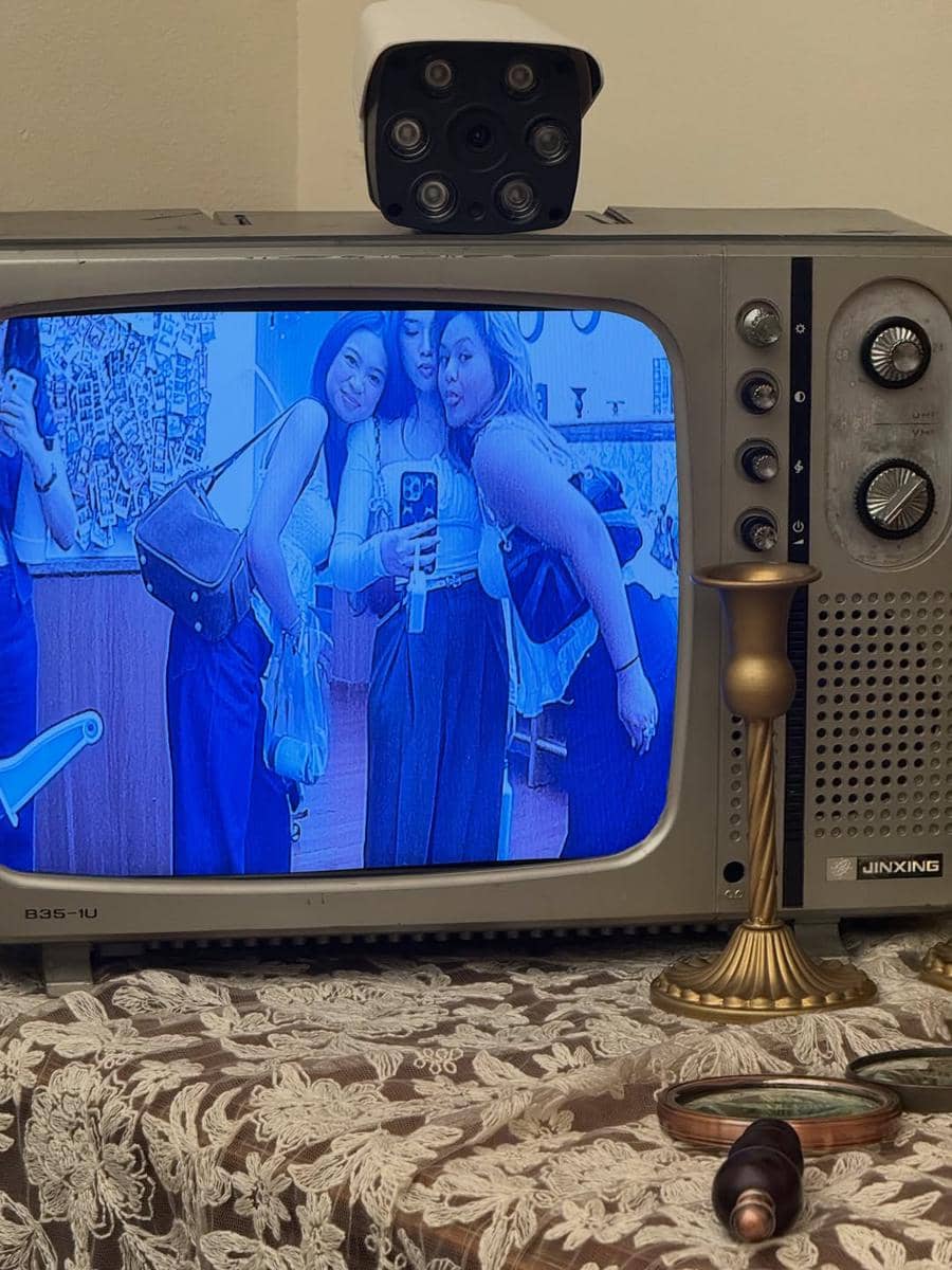 Anneth Delliecia liburan bareng sahabat di Singapura