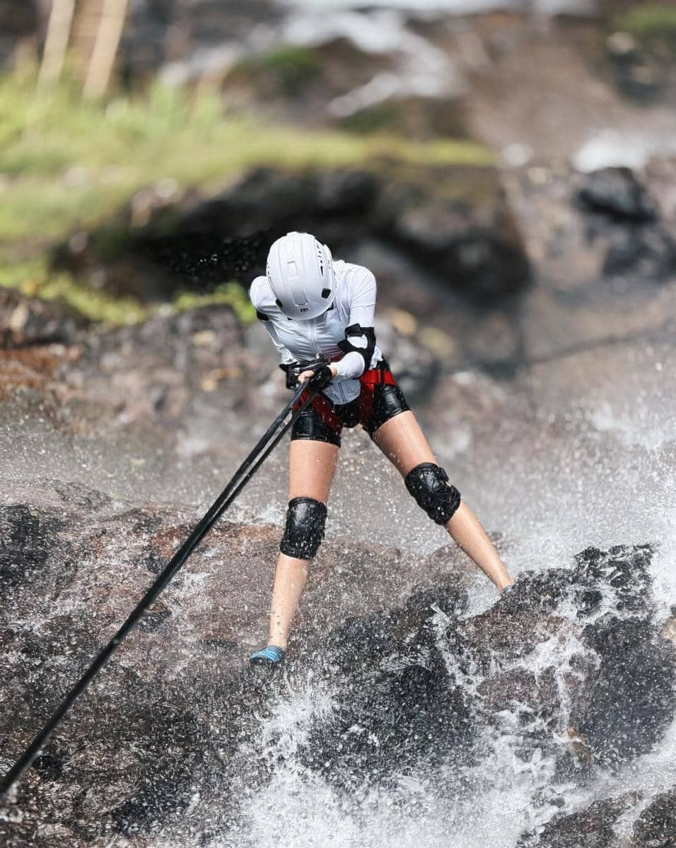 Salshabila Adriani Canyoneering di Curug Kembar