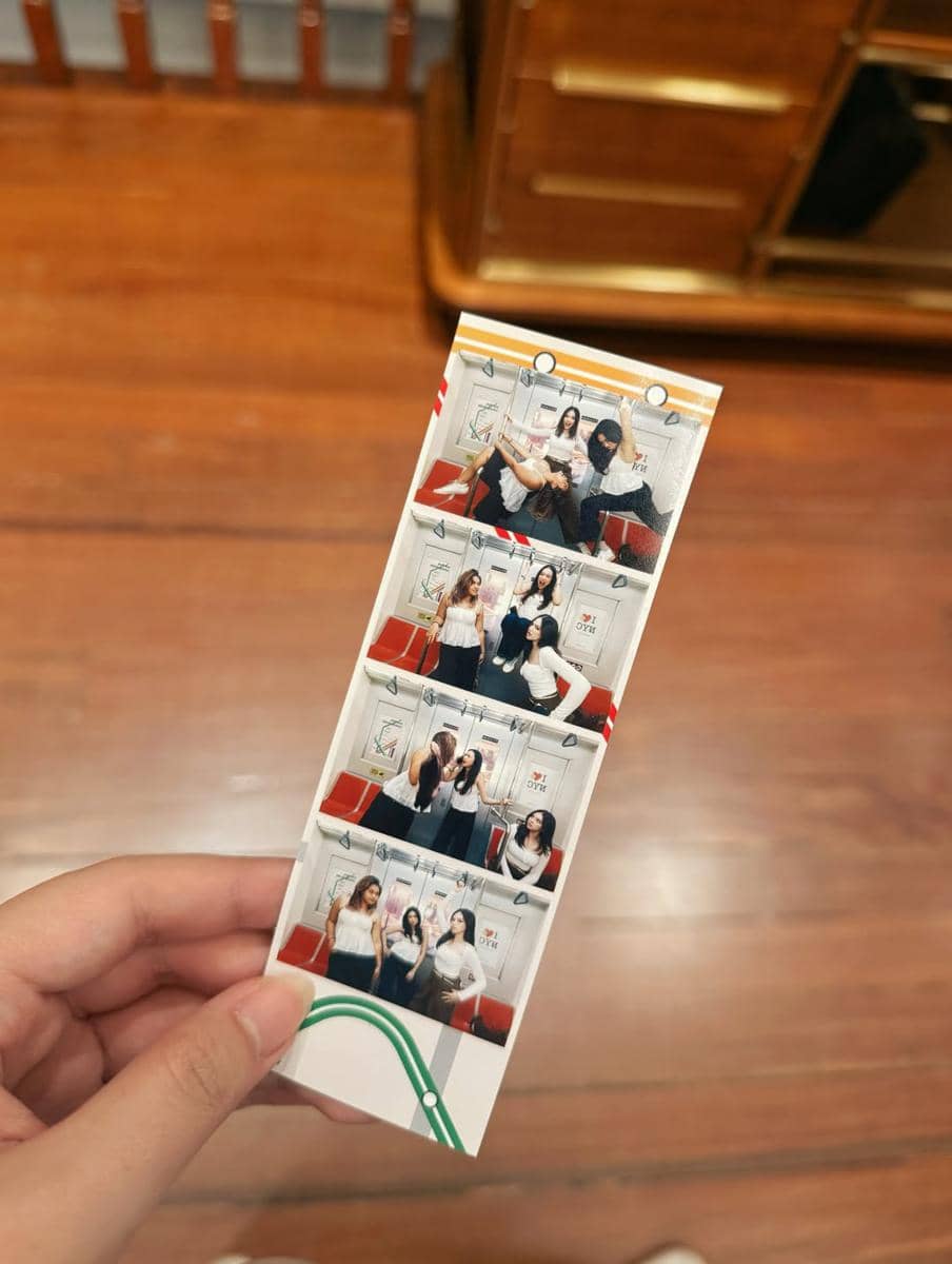 Anneth Delliecia liburan bareng sahabat di Singapura