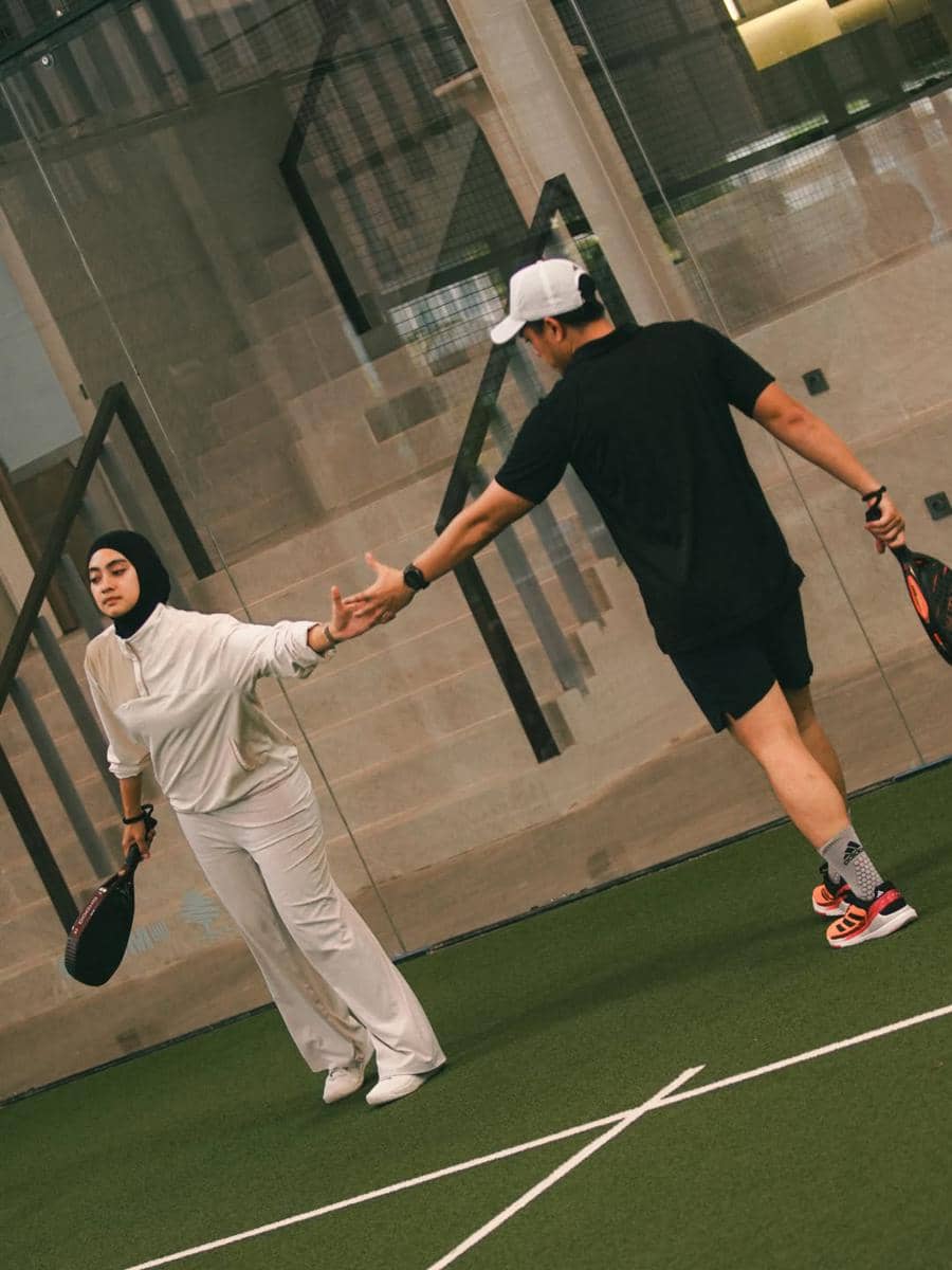 Ayudia Bing Slamet dan Ditto main padel bareng