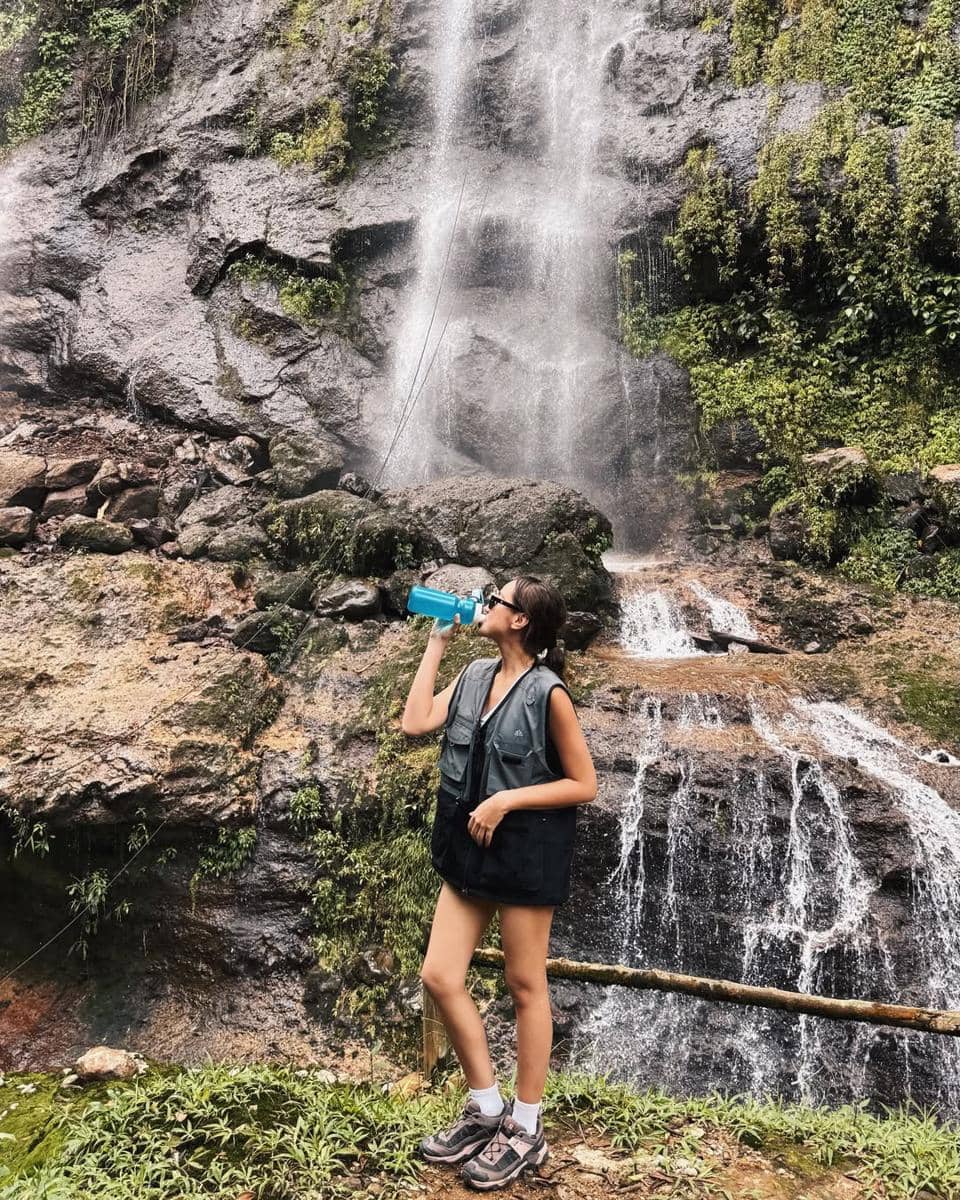 Salshabila Adriani Canyoneering di Curug Kembar