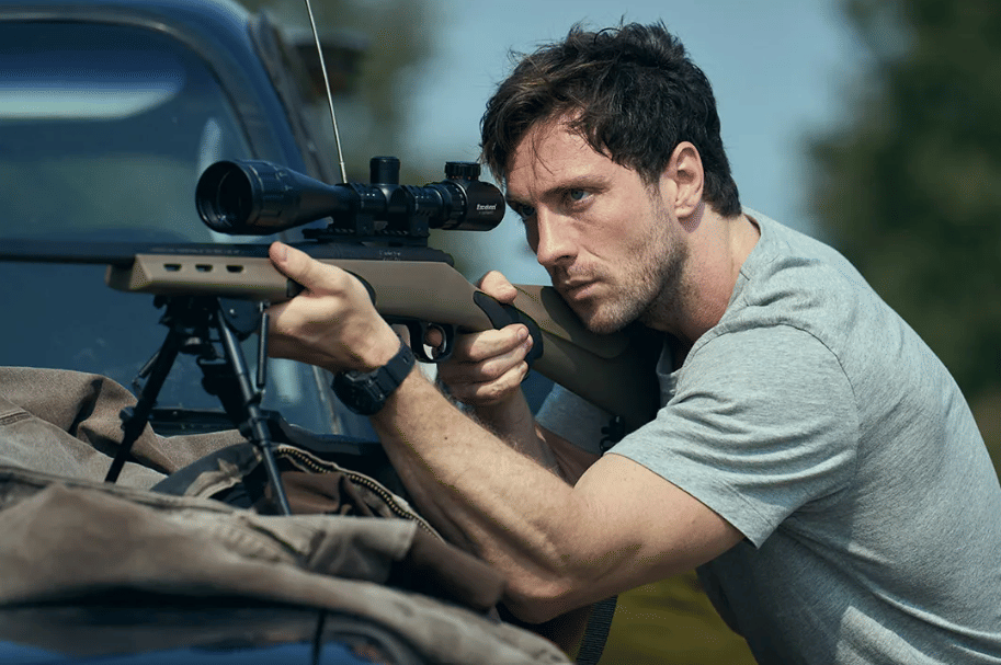 Aaron Taylor-Johnson dalam Fuze
