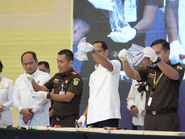 BPA Kejagung Musnahkan 14 Jam Tangan Palsu Terpidana Jimmy Sutopo