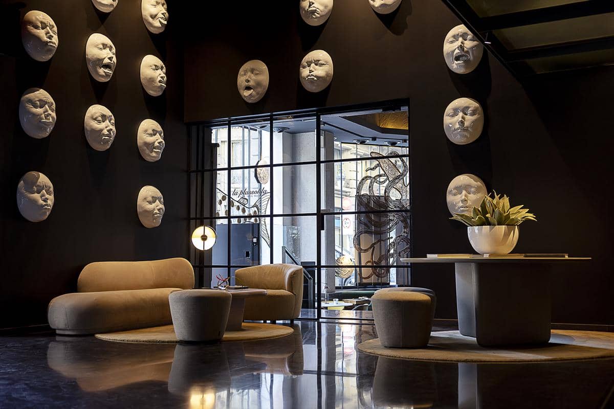 faces of the eyes_interior_whole.jpg