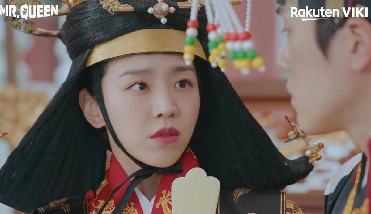 cuplikan drama Mr. Queen