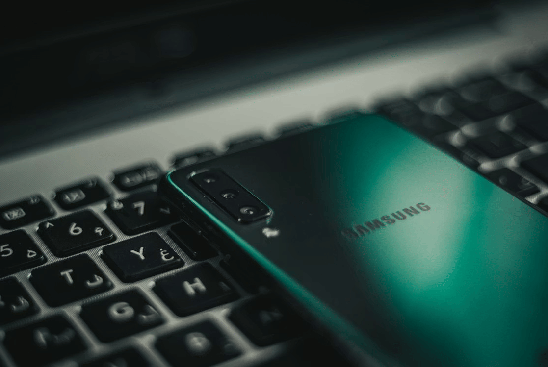 ilustrasi HP Samsung