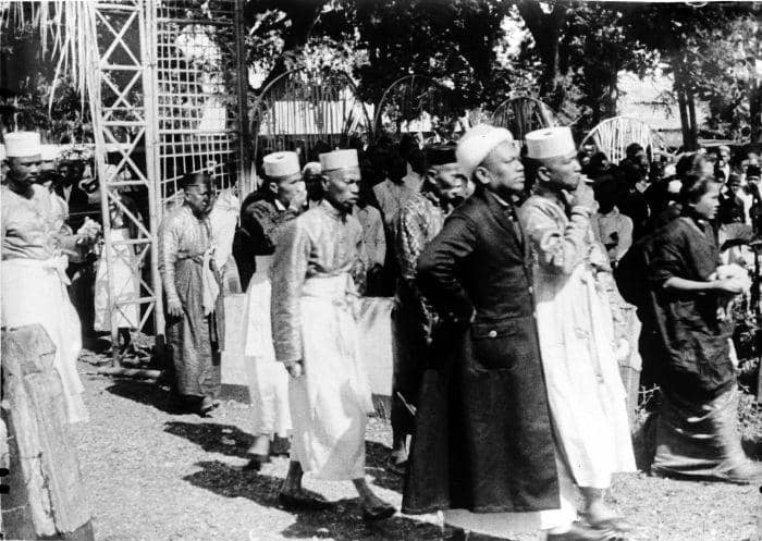 Para bangsawan Bone, Sulawesi Selatan, antara 1910-an hingga 1930-an.