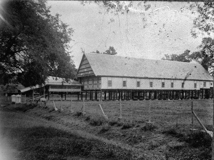 Bola Soba' (Rumah Persahabatan) yang menjadi kediaman Raja Bugis pada tahun 1910.