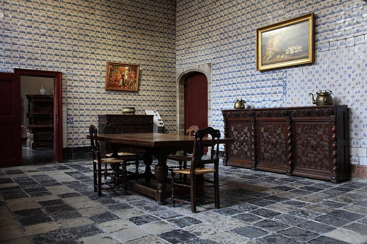 Dapur di dalam Musée de l'Hospice Comtesse di Lille, Prancis.