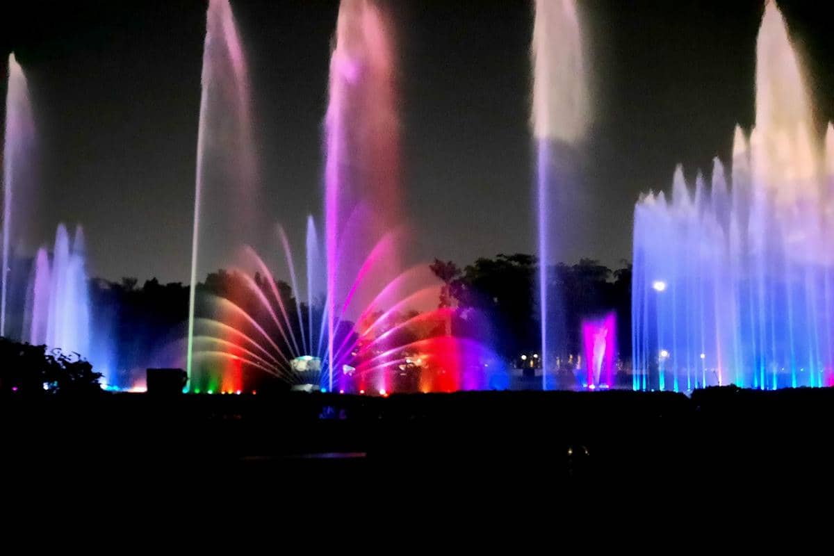 Dancing Fountain Monas