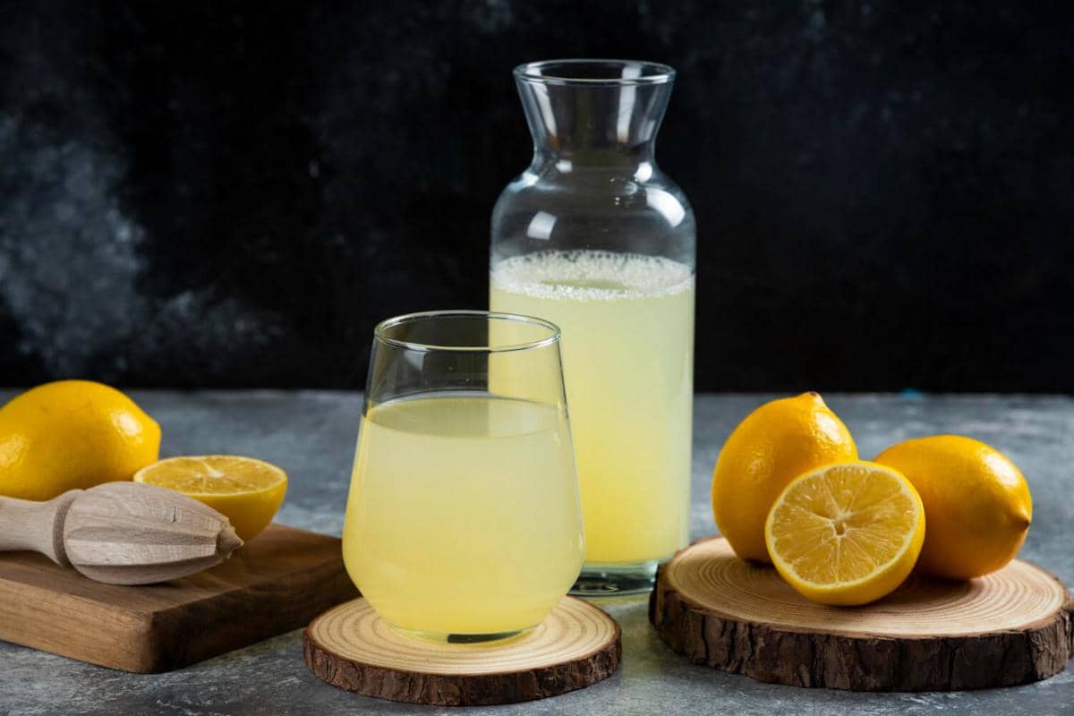 ilustrasi jus lemon