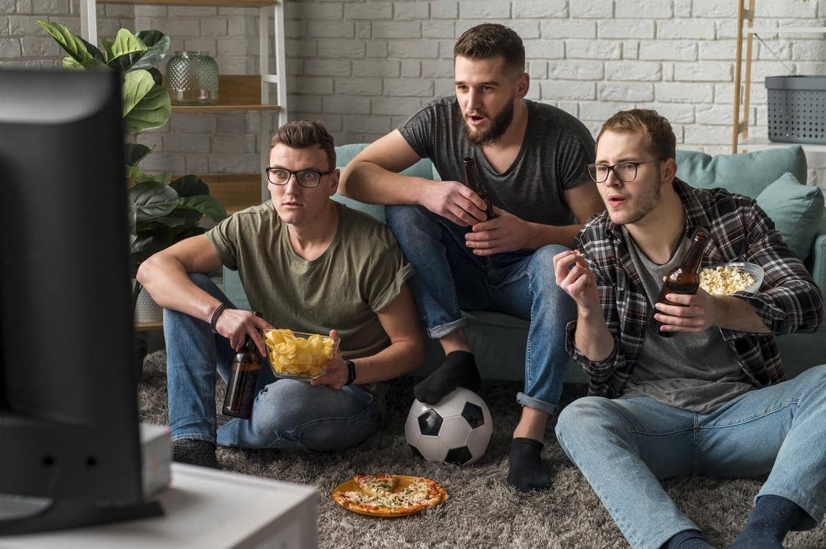 4 Persiapan Penting Cowok buat Nonton Piala Dunia, Jangan Kelupaan!