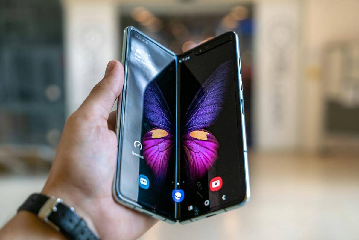 ilustrasi HP Android