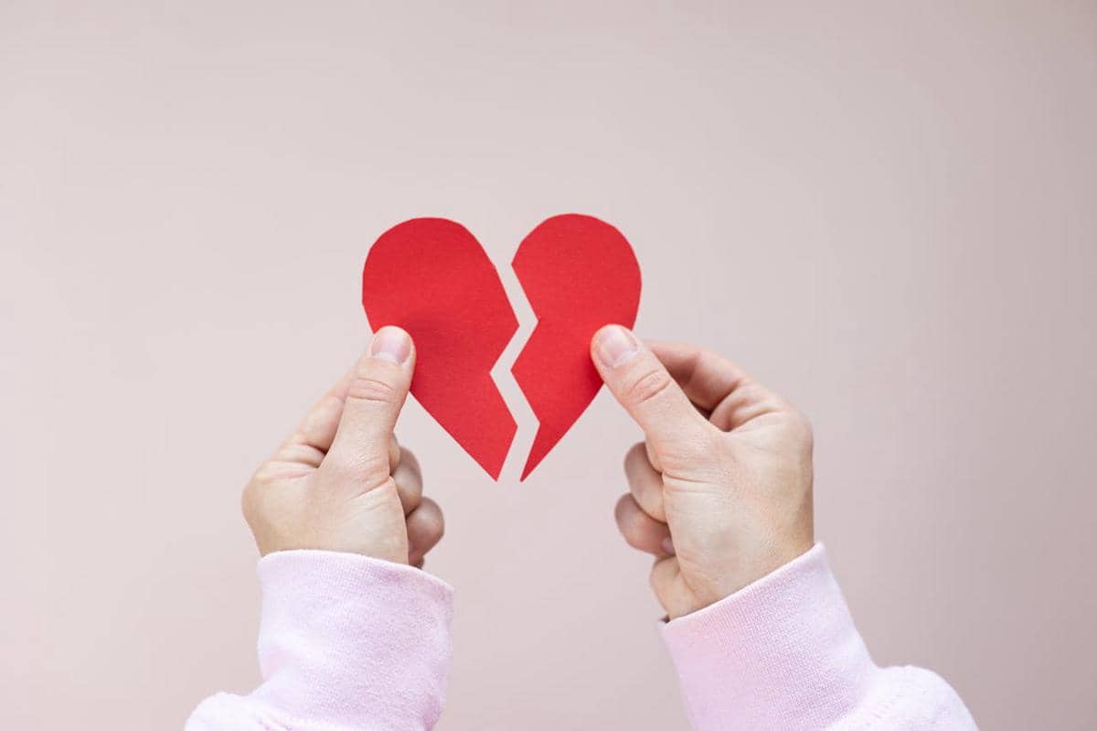 Kamu Baru Putus Cinta? Ini 5 Coping Mechanism yang Sering Muncul