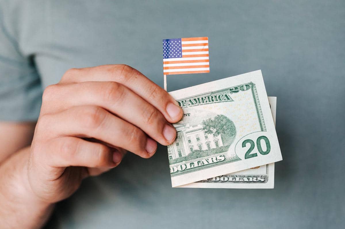5 Negara dengan Mata Uang Paling Kuat terhadap Dolar AS