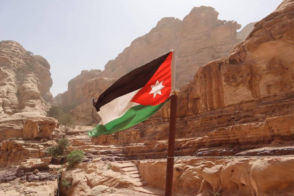 ilustrasi bendera Jordania