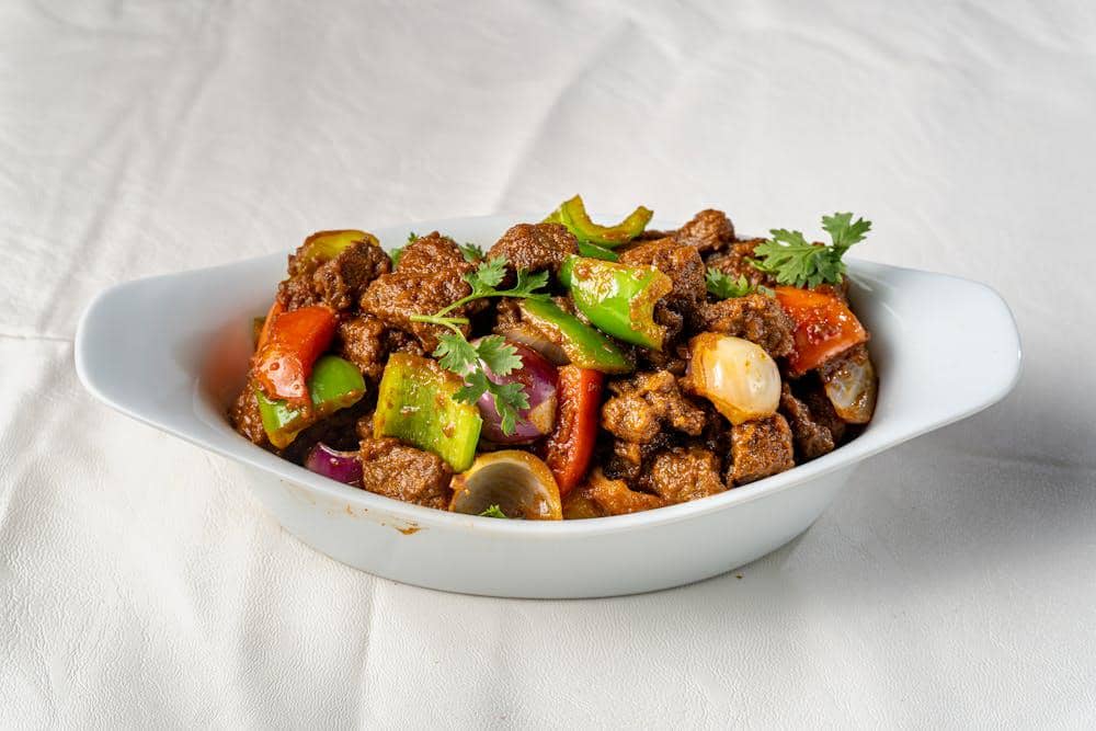 Resep Cheesy Beef Caldereta, Semur Daging ala Filipina yang Memikat