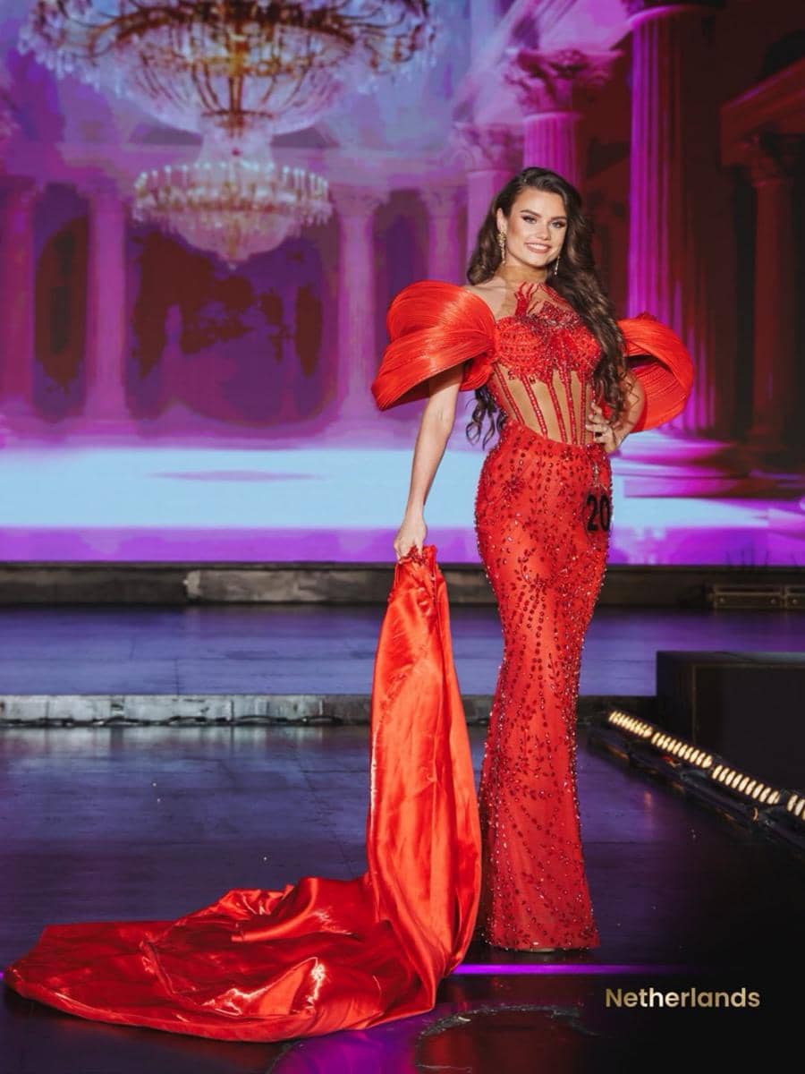 Finalis di Preliminary Gaun Malam Miss Aura International 2026