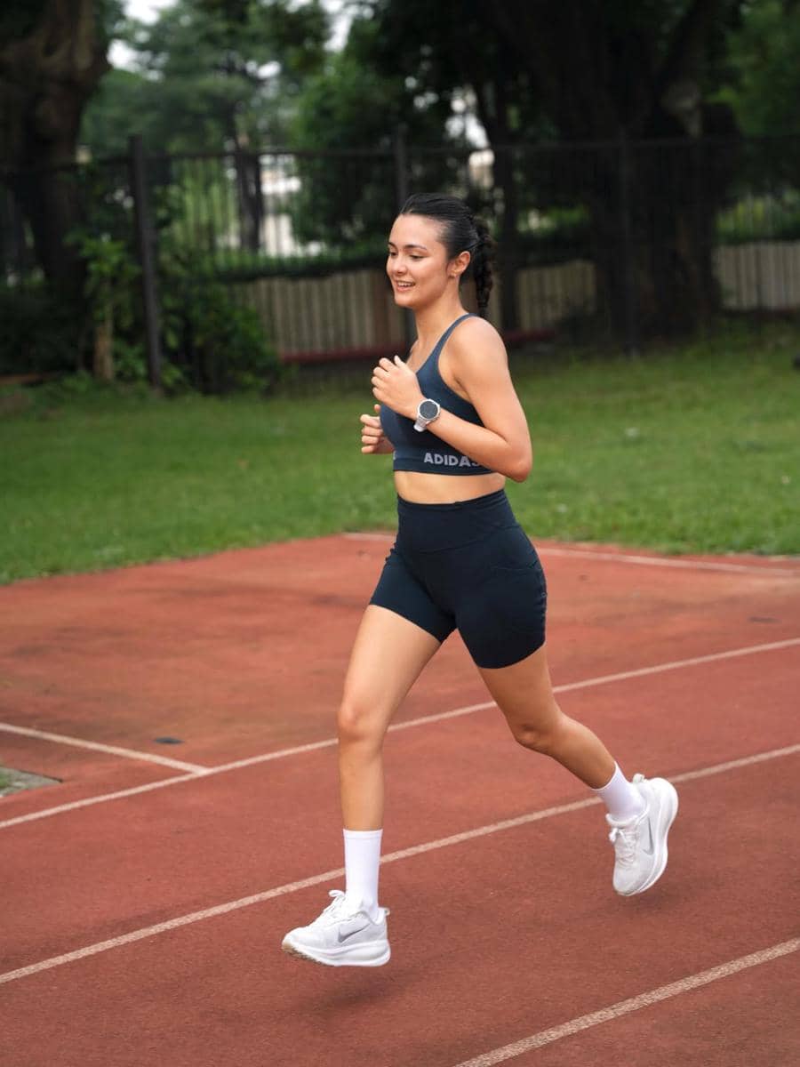 Amanda Rawles latihan interval running