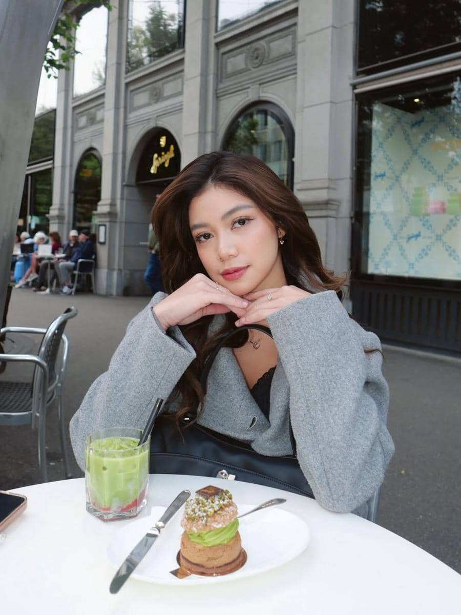 Regina Phoenix liburan di Zürich bersama kekasih