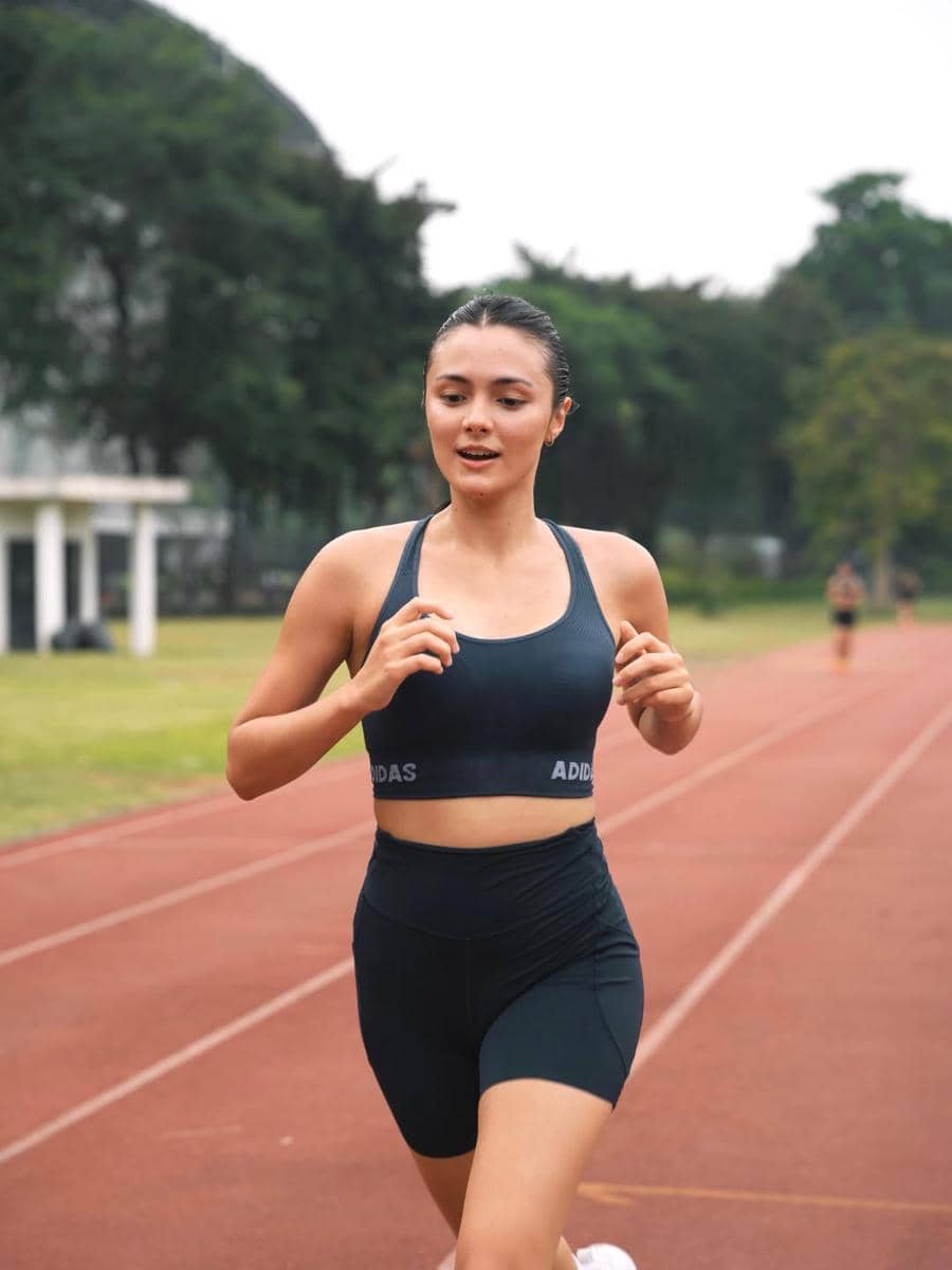 Amanda Rawles latihan interval running