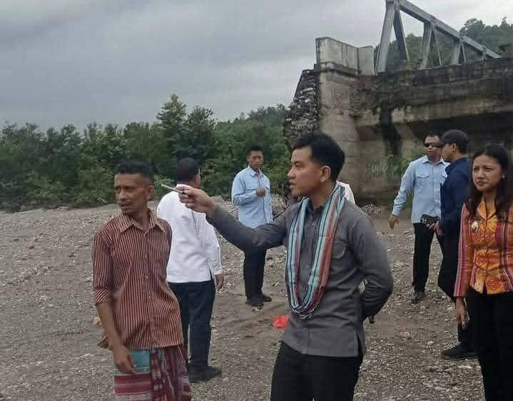 Gibran Minta Maaf ke Warga Amfoang NTT karena Selama ini Hidup Terisolir