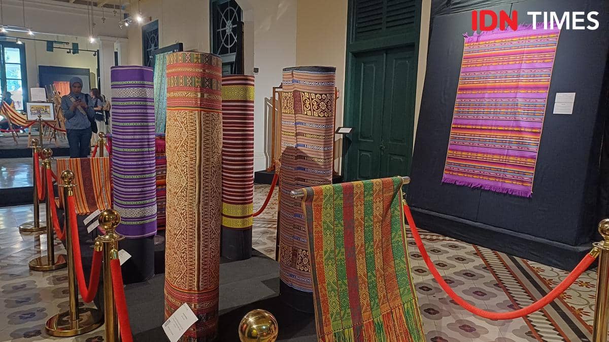 Potret koleksi kain di Museum Tekstil, Jakarta Barat