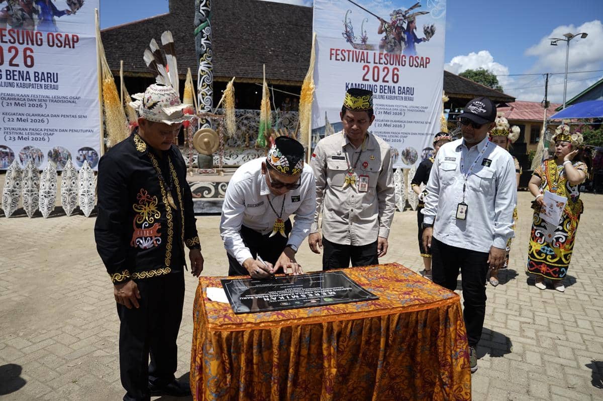Festival Lesung Osap Meriah dan Peresmian Kantor Kampung Bena Baru 