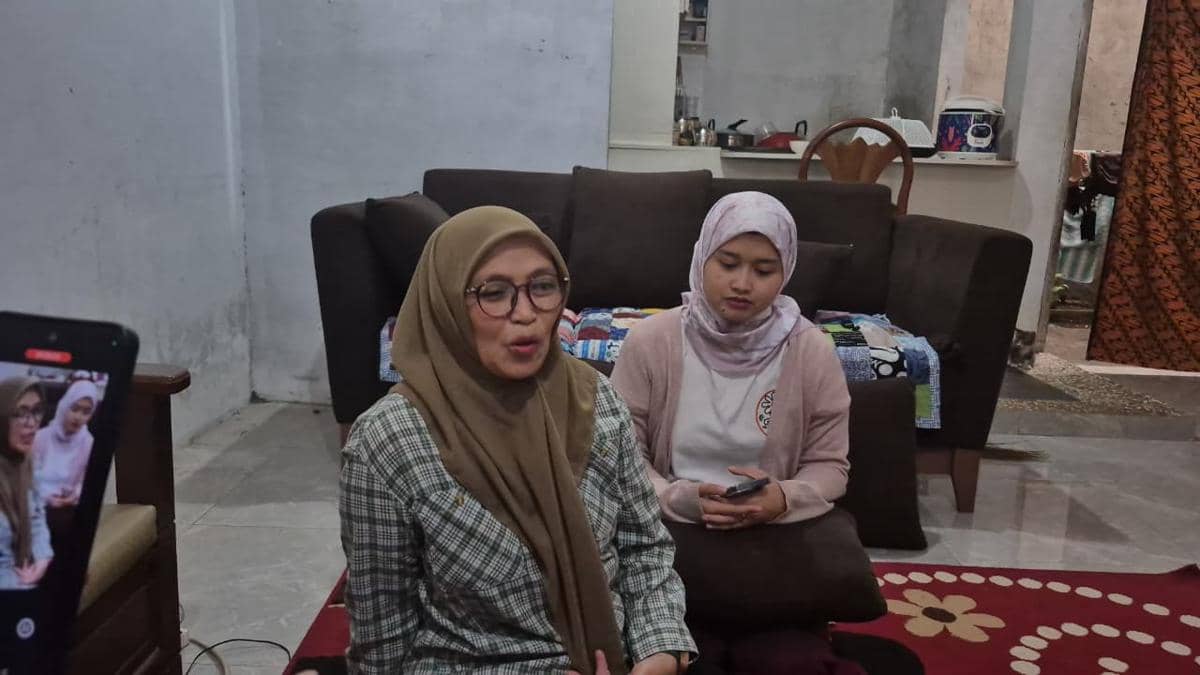 Tangis Haru Ibu Odi Pecah, Bisa Video Call Langsung dengan Putranya