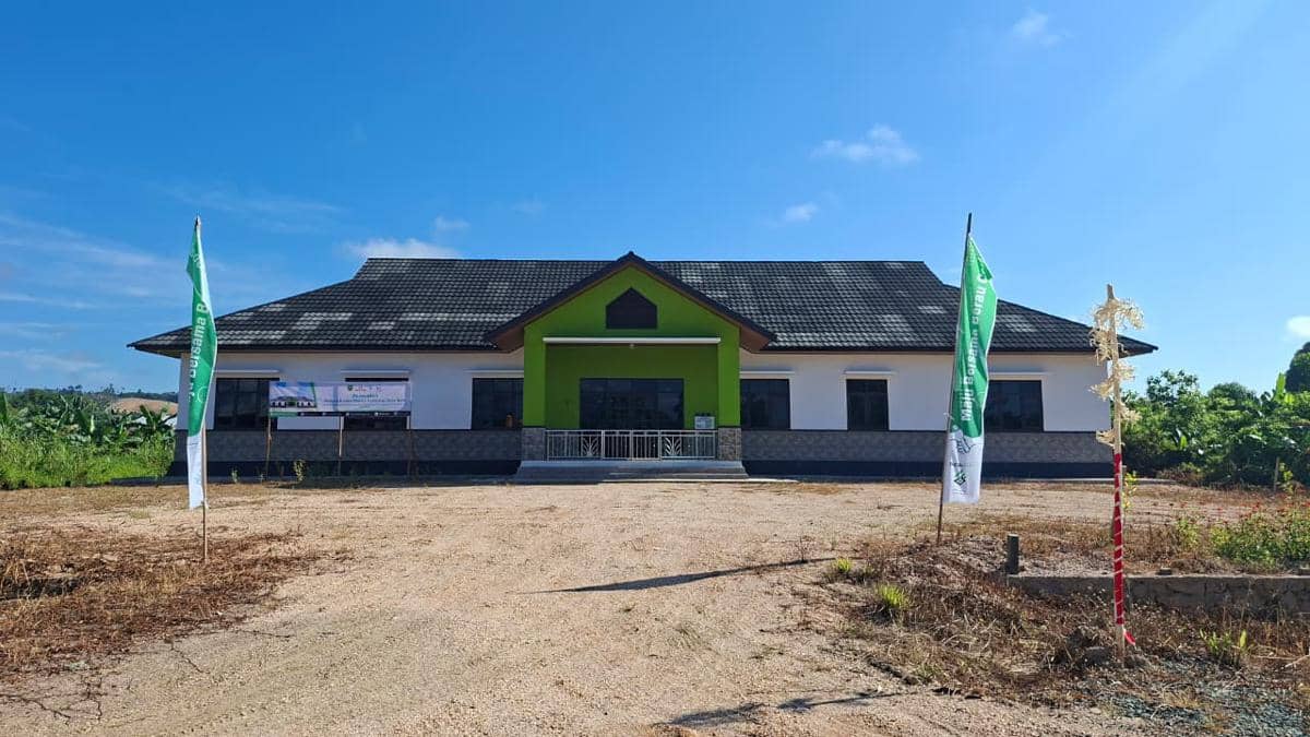Pemerintah Kabupaten (Pemkab) Berau, Kalimantan Timur, meresmikan pemanfaatan Kantor Kepala Kampung Bena Baru, Kamis (21/5/2026). 