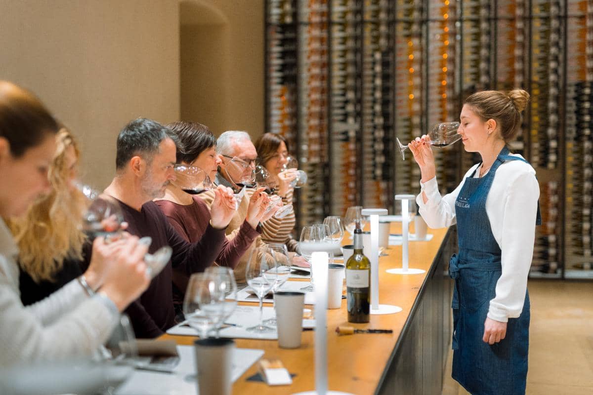 Tast at Perelada's winery by Joan Diví.jpg