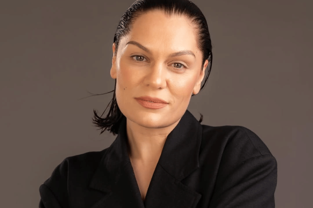 Setahun Pengobatan, Jessie J Dinyatakan Bebas dari Kanker Payudara