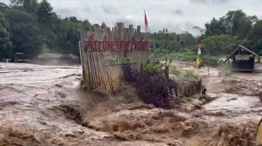 Banjir di OKU Timur dan Empat Lawang, Sawah dan Tempat Wisata Terendam