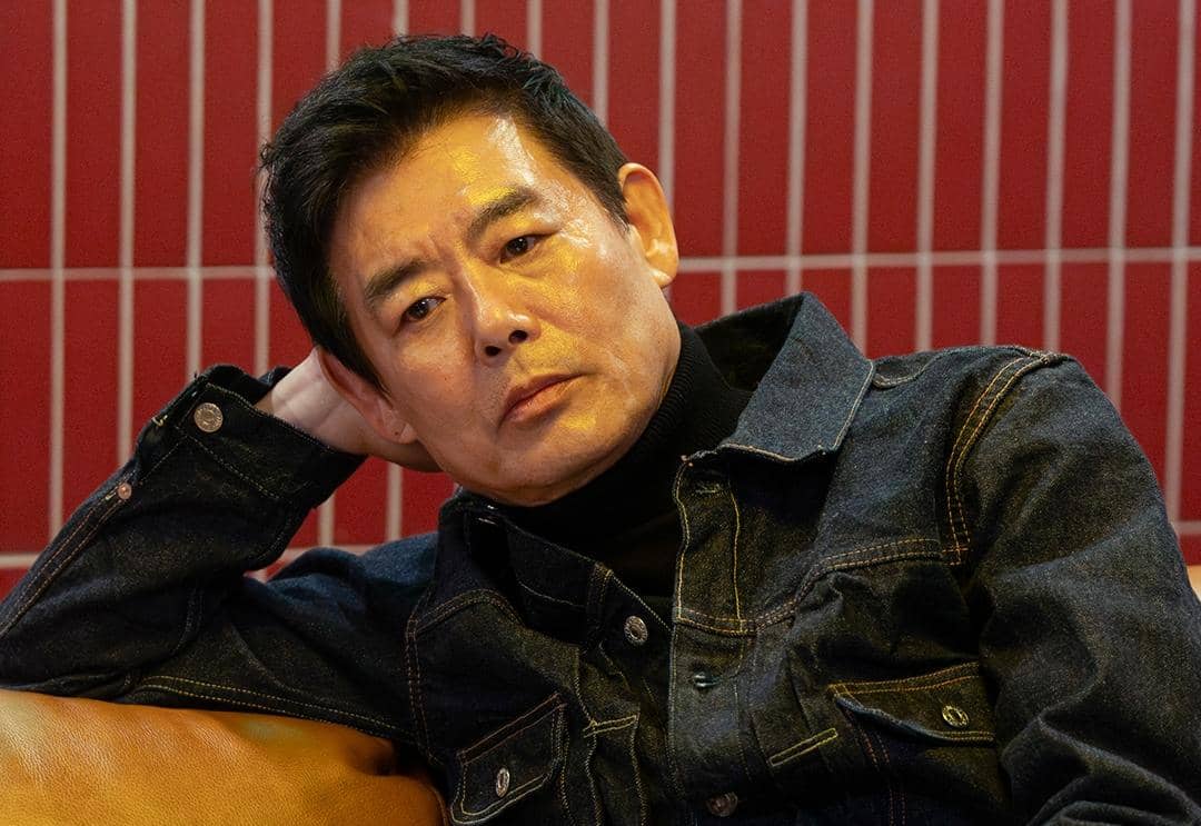 Sung Dong Il di drama We Are All Trying Here
