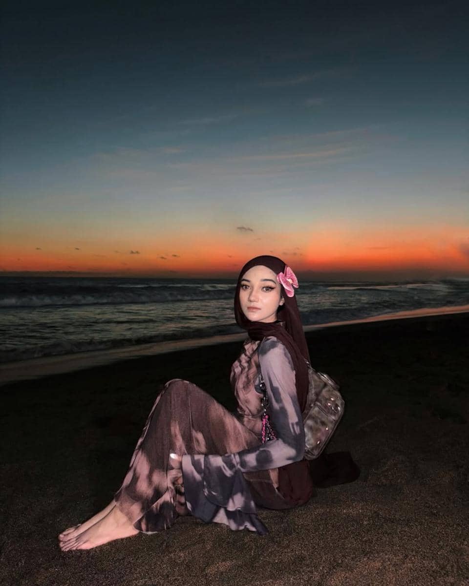 OOTD Liburan ala Tia Santika