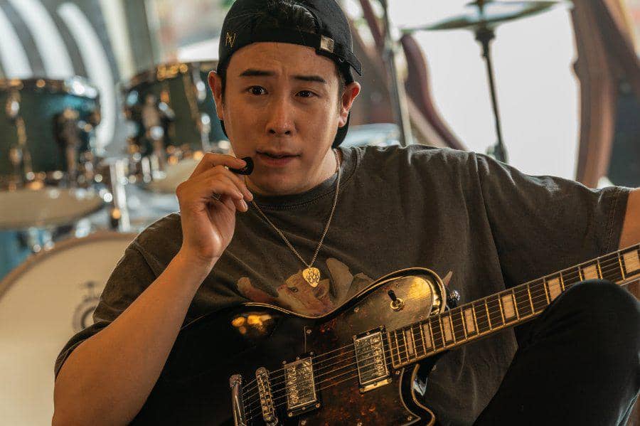 Still cut film Heartman: Rock and Love