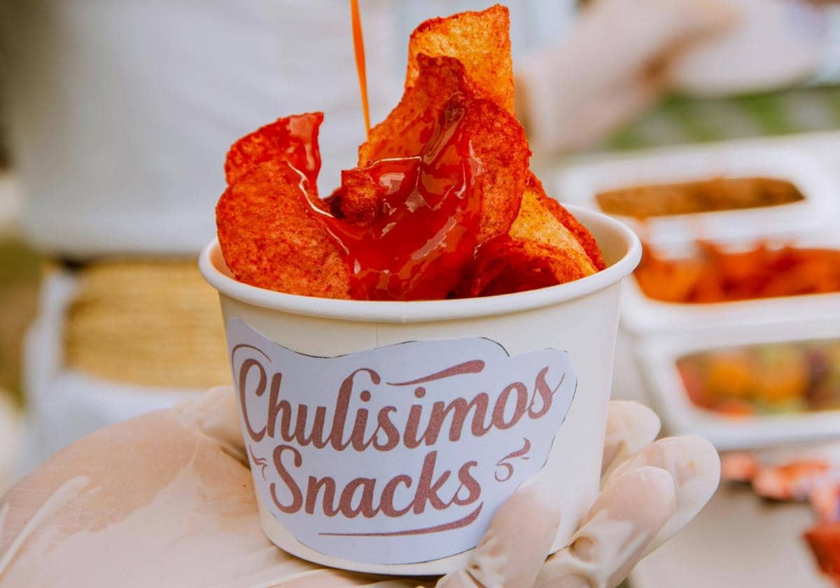 ilustrasi ketchup chips khas Kanada