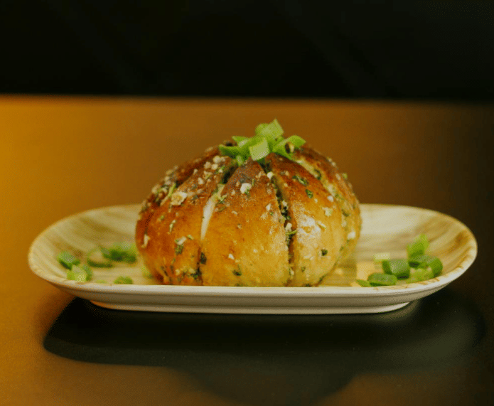 Resep Garlic Cheese Salt Bread, Cita Rasa Premium ala Bakery!