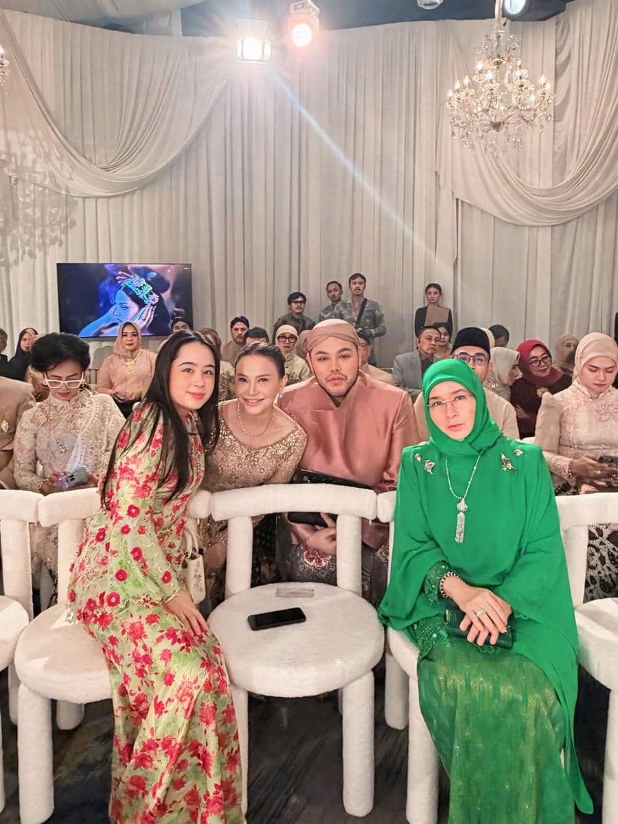Dekorasi pernikahan Tengku Nadira
