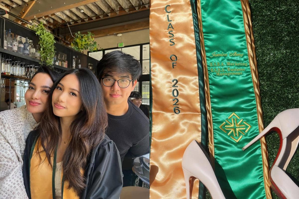 Seorang perempuan mengenakan toga wisuda berpose bersama dua orang di sebuah kafe, disertai foto selempang bertuliskan Class of 2026 dan sepasang sepatu hak tinggi.