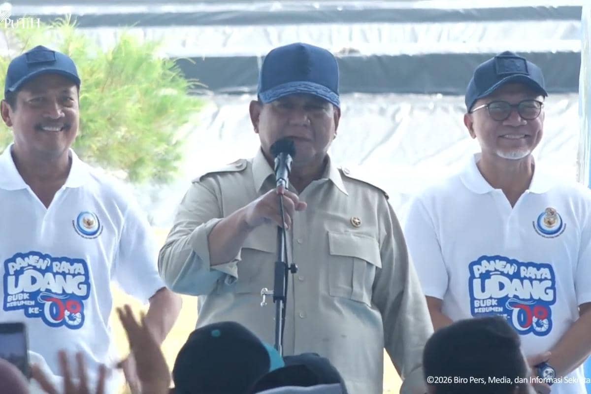 Canda Prabowo soal Reshuffle Zulhas Usai Salah Sebut Nama Desa