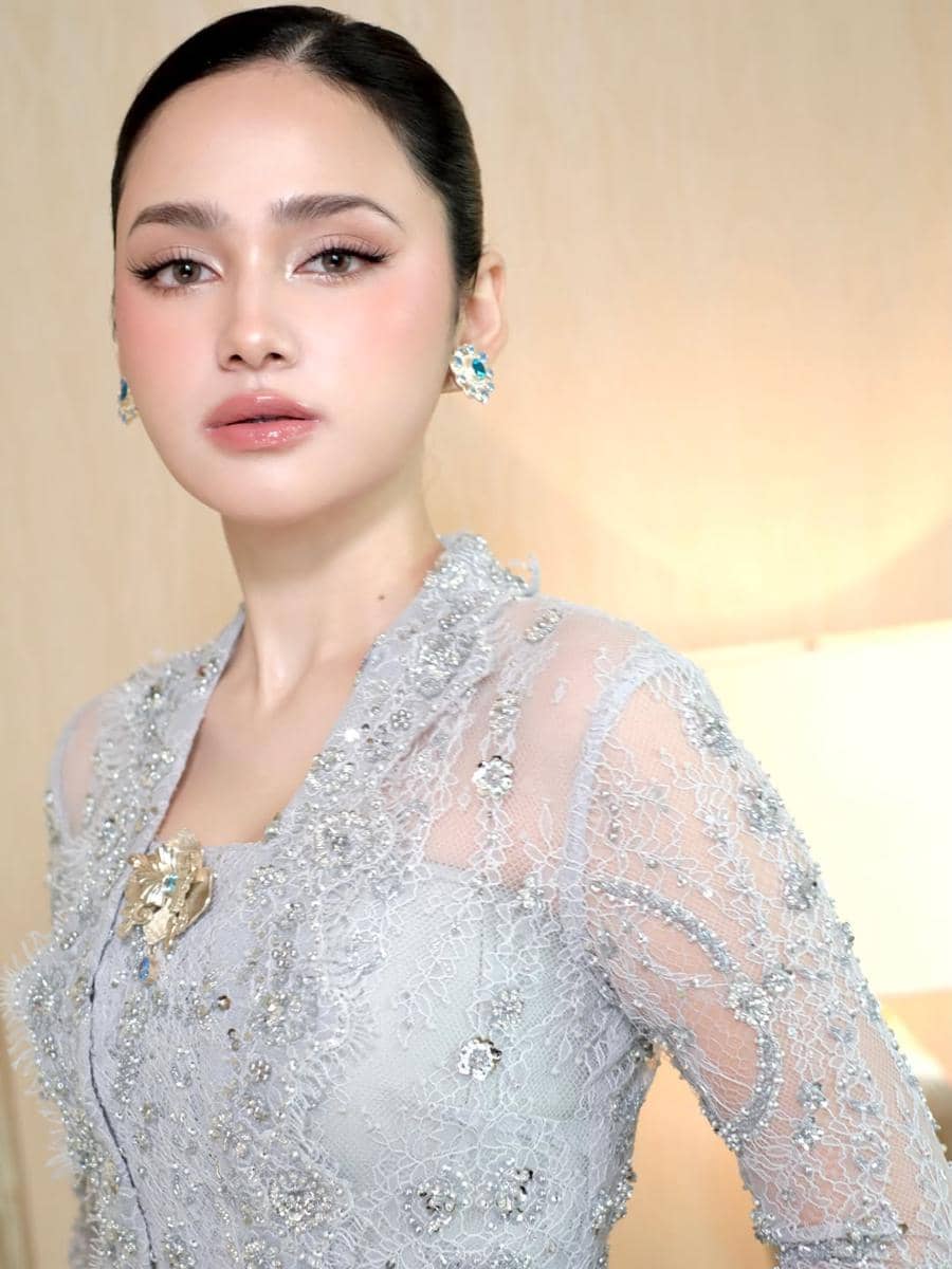 Syifa Hadju.