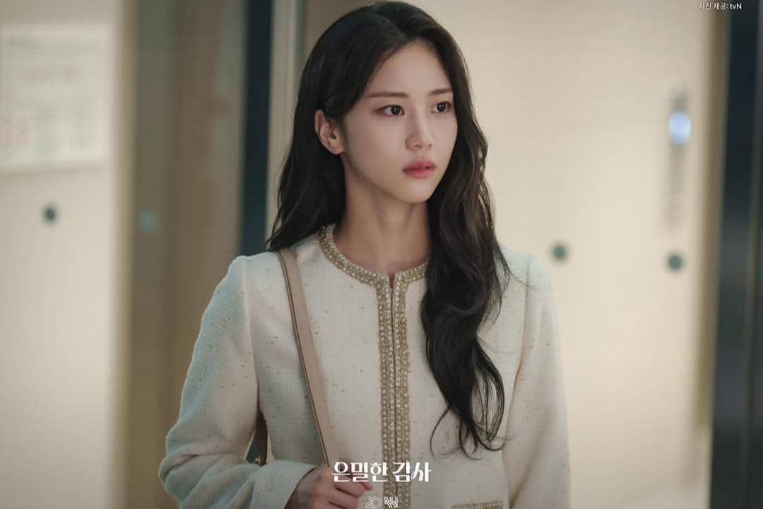 Hong Hwa Yeon di Filing For Love