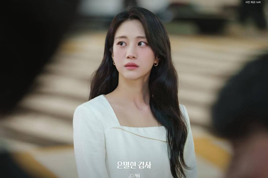 Hong Hwa Yeon di Filing For Love