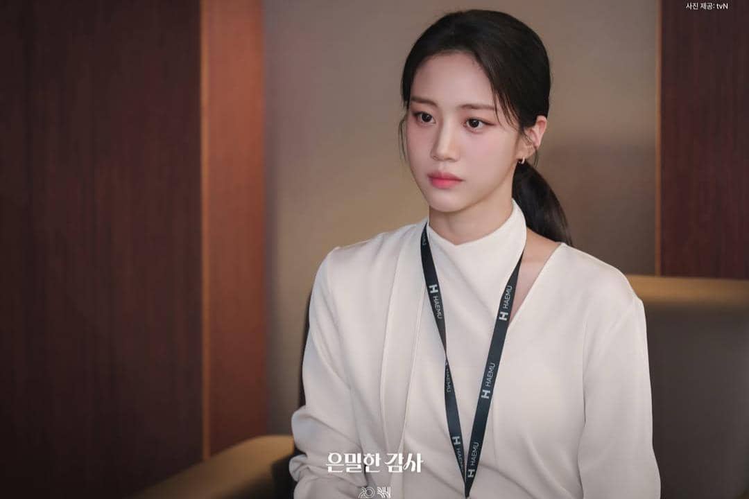 Hong Hwa Yeon di Filing For Love